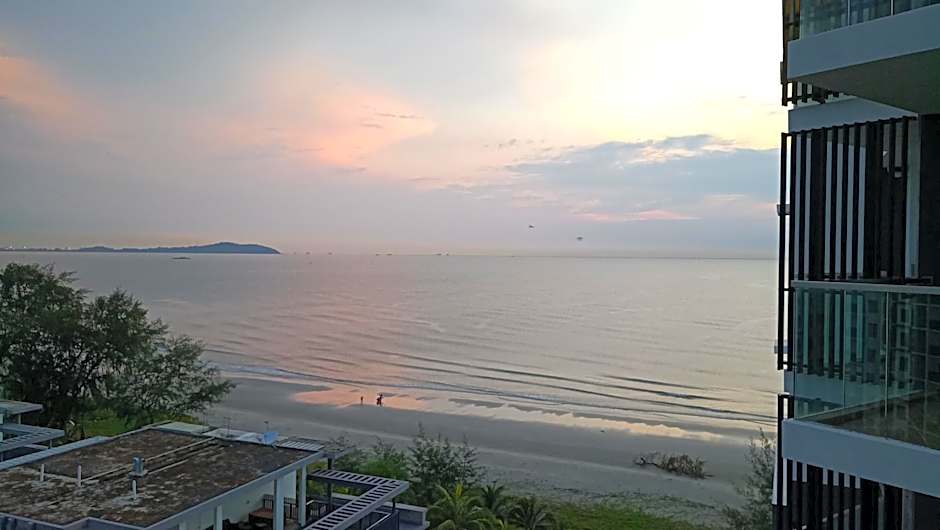 Timur Bay Seafront Residence Kuantan