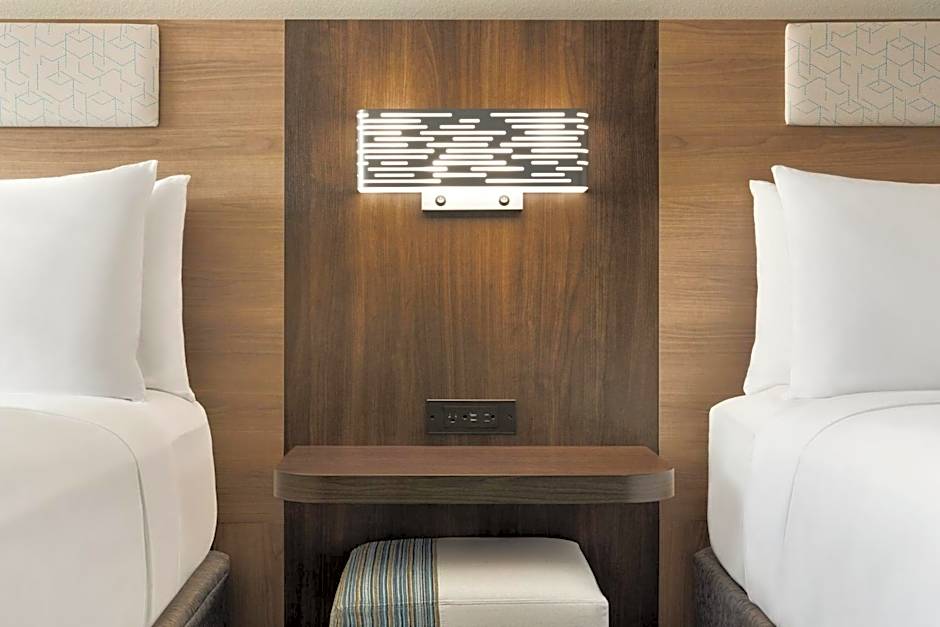 Holiday Inn Express Hotel & Suites Fredericksburg By IHG