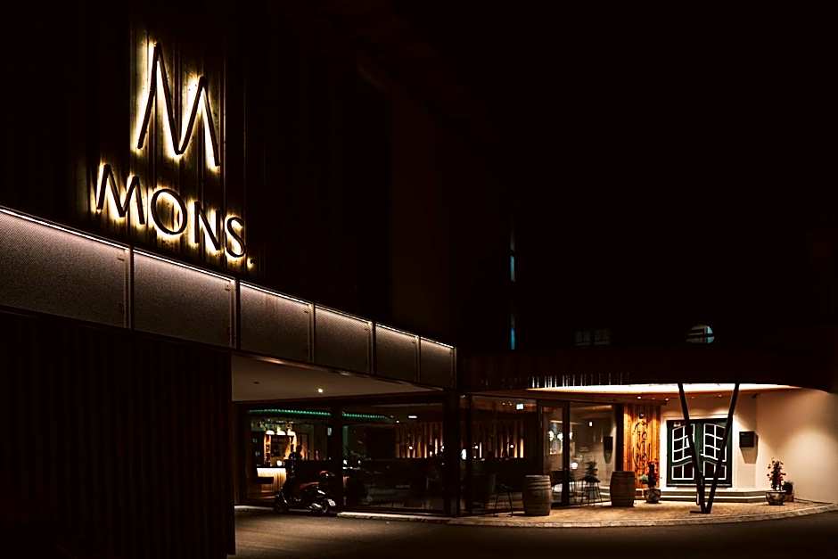 MONS suites wine passion