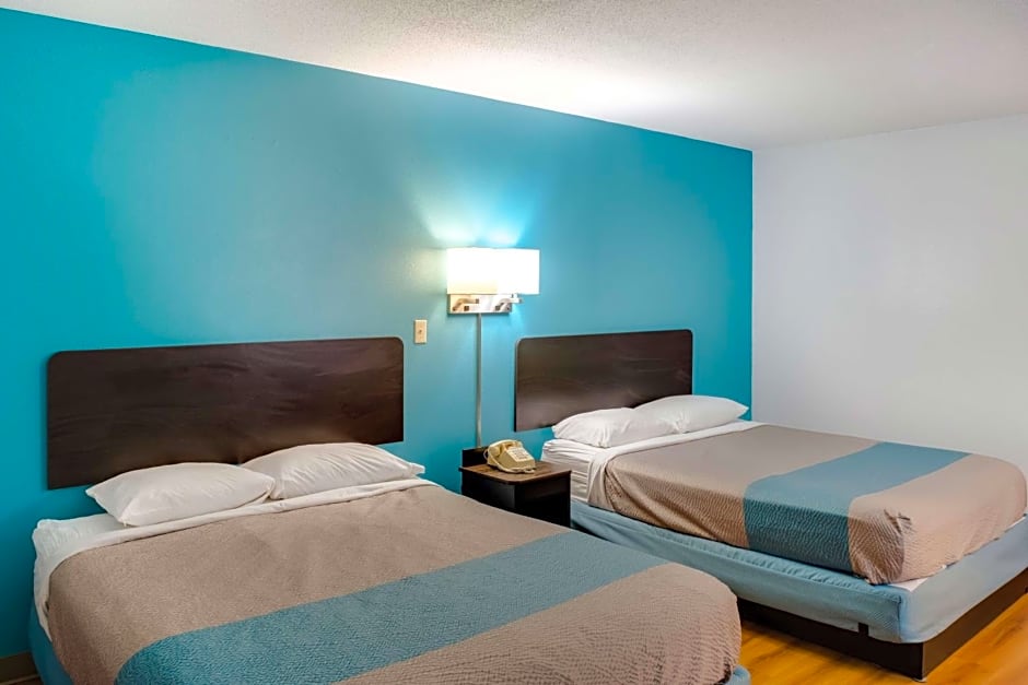 Motel 6-Richmond, IN