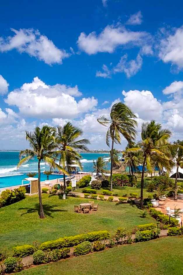 Golden Tulip Dar Es Salaam