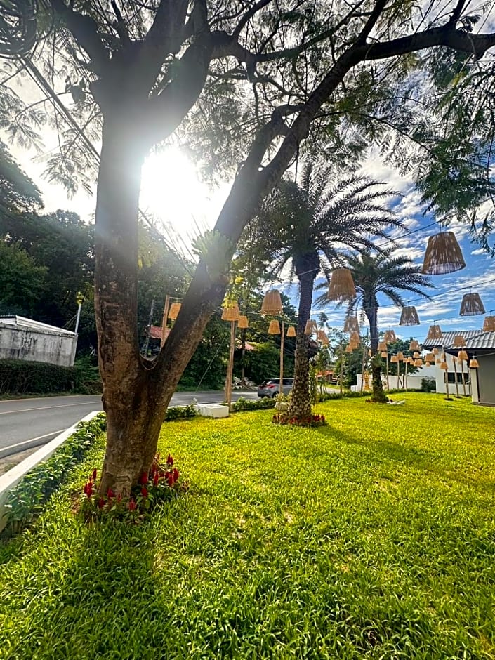 Ocean Pie Phuket - Adult Only