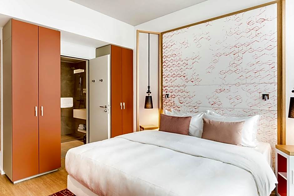 Capri by Fraser Berlin