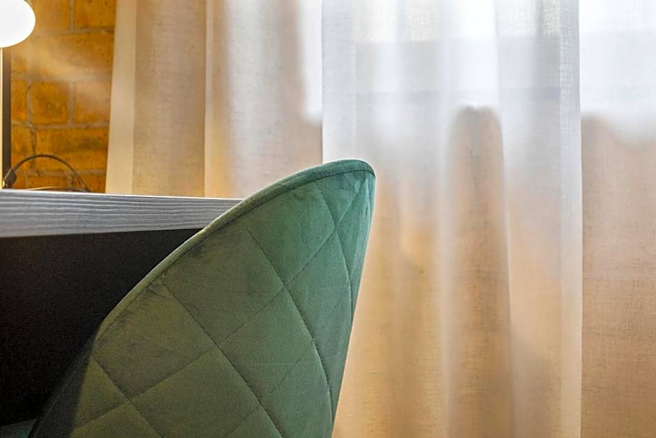 Quality Hotel Robertson Gardens