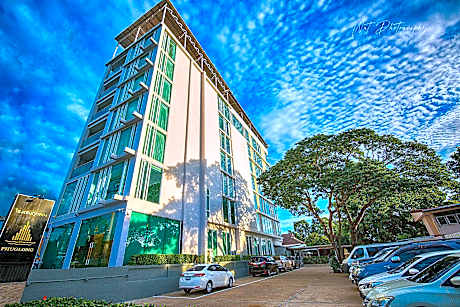 Phuglong Hotel