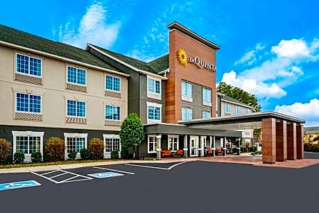 La Quinta Inn & Suites by Wyndham Cookeville