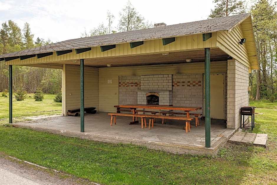 Suurlahe Guesthouse