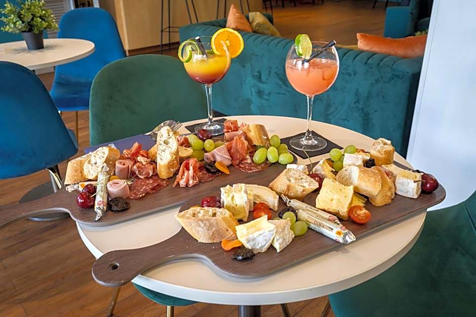 SOWELL HOTELS Le Beach