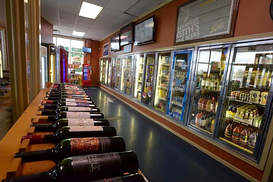 Seven Oaks Hotel Regina