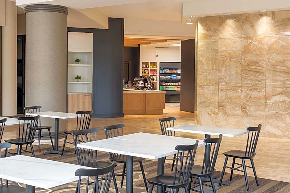 Hilton Alexandria Mark Center