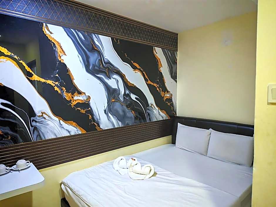 Spring Day Hotel