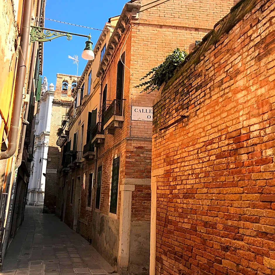 AL CAMPANIEL BED AND BREAKFAST