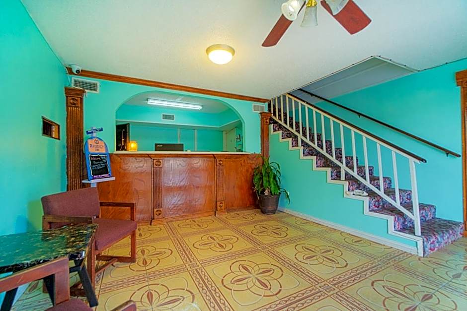 Regency Inn Three Rivers I-37