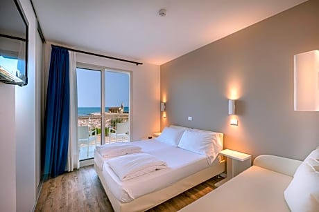 Twin Room with Sea View