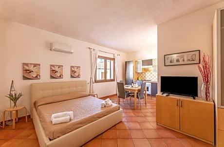 Studio (3 Adults)