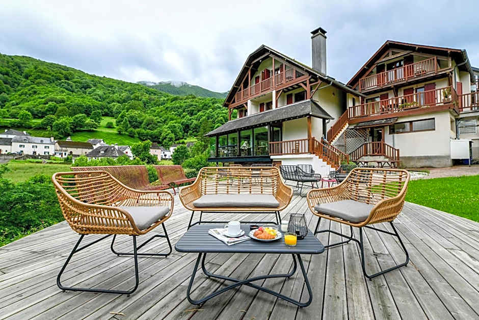 Logis Hôtel Etchemaïté