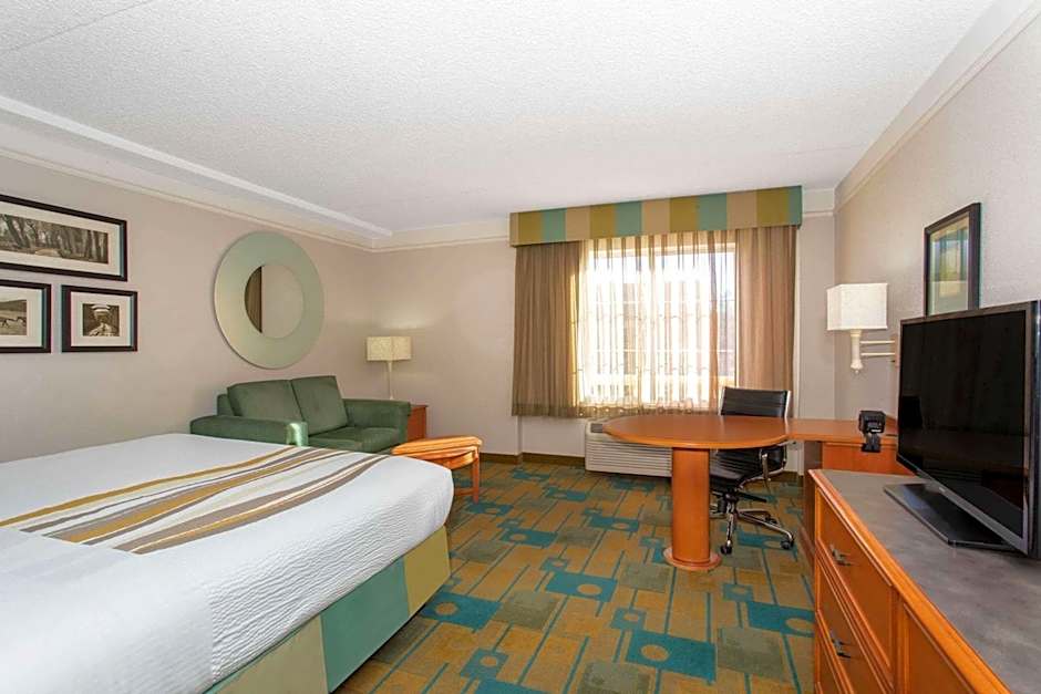 La Quinta Inn & Suites by Wyndham Denver Southwest Lakewood