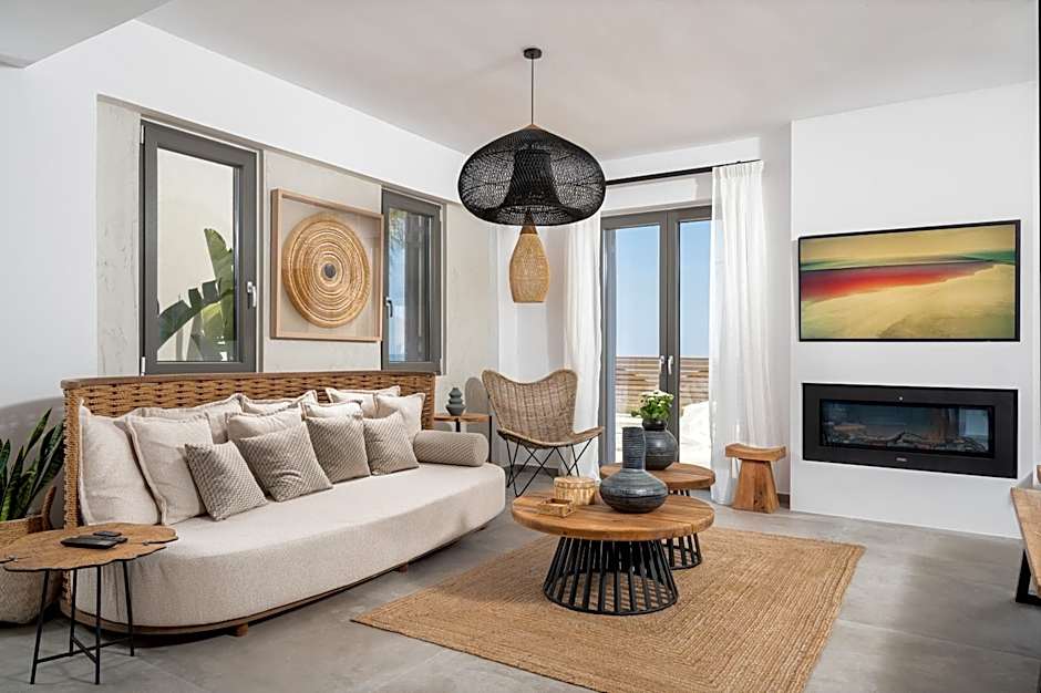 Mnḗmē Suites & Villas