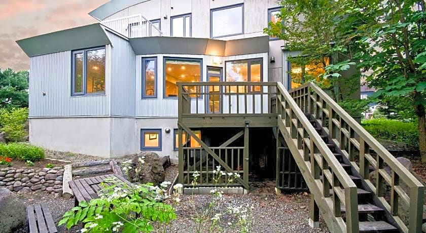 Fresh Powder Accommodation