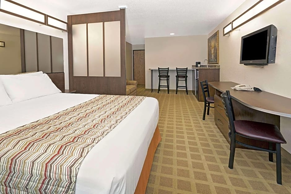 Microtel Inn & Suites By Wyndham Cheyenne