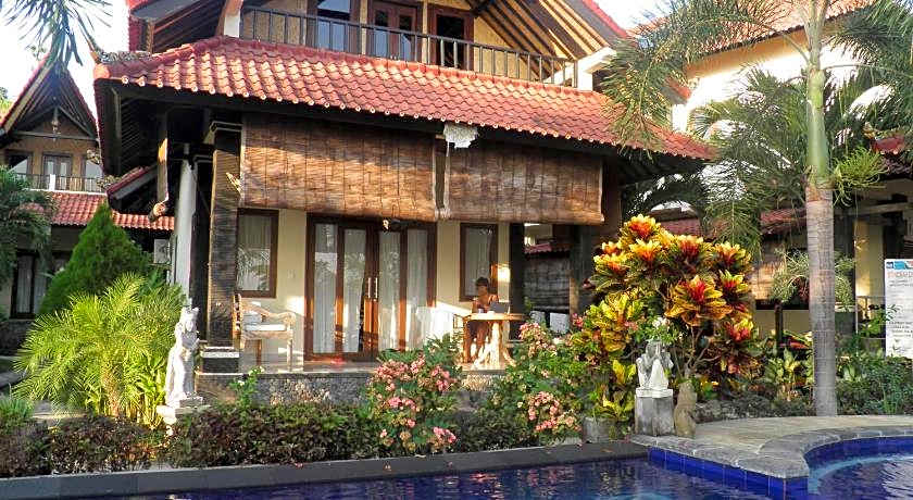 Tradisi Beach Front Villas