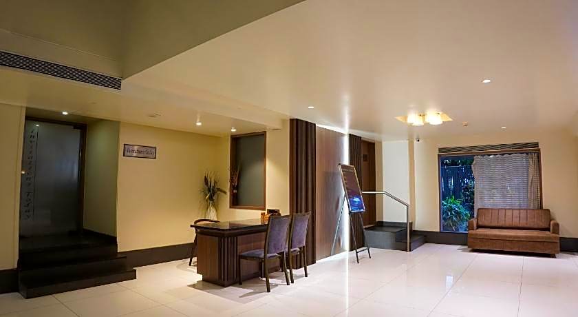 Hotel Sadanand Regency                                                                          
