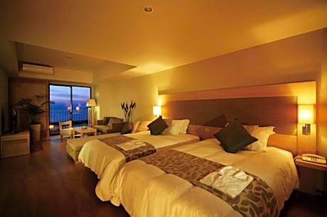 Deluxe Twin Room (2 adults)