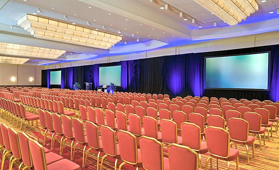 DoubleTree by Hilton Washington Dulles Airport