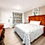 Royal Gateway Motel by OYO