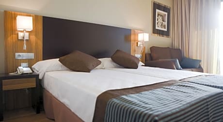 DOUBLE OR TWIN STANDARD