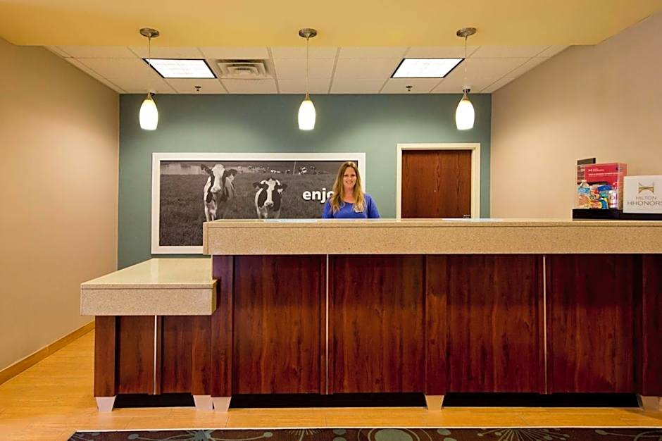 Hampton Inn By Hilton Inwood, Wv