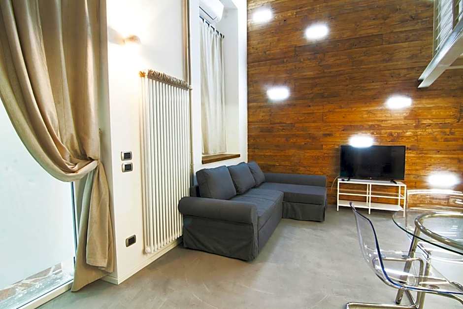 Alessia's Flat - Mac Mahon