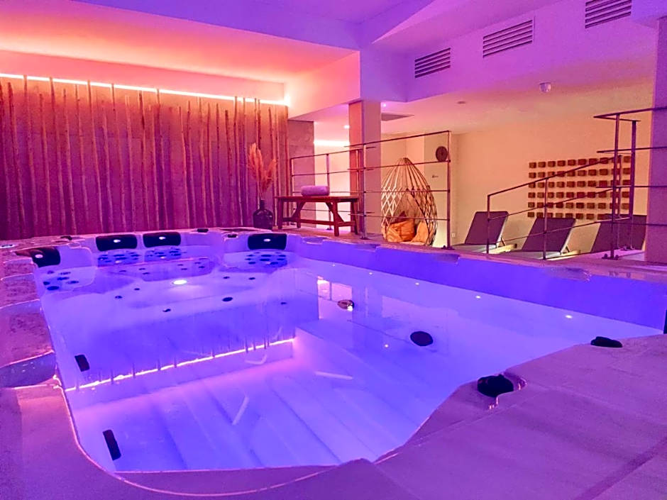 Eco-Domaine La Fontaine - HOTEL-SPA - 300 m Plage de la Fontaine aux Bretons