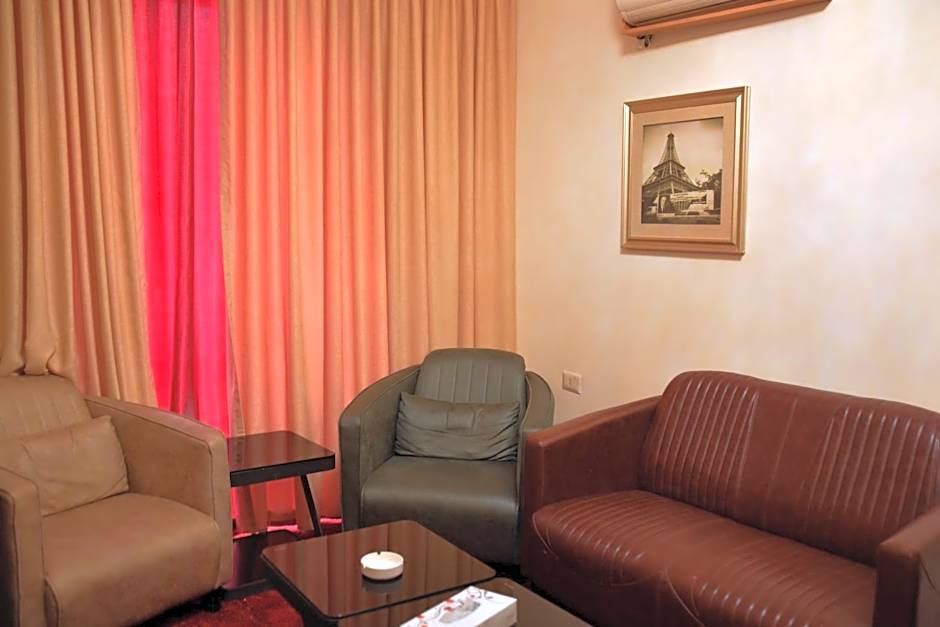 Sama Paris Plaza Hotel