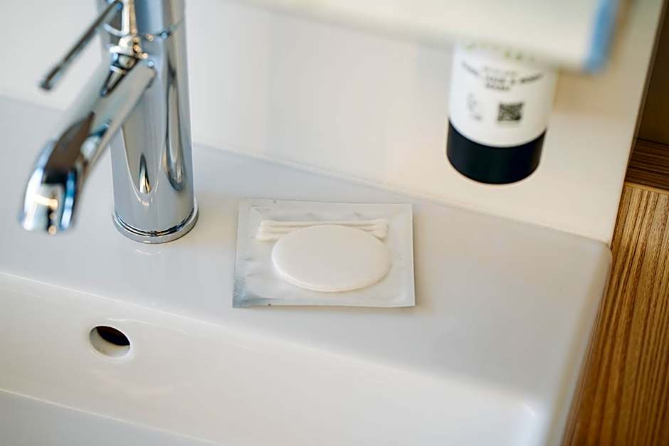 MY CLOUD Transit Hotel - Guests with international flight only!