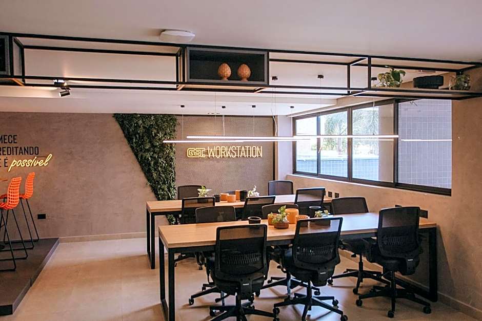 Belo flat na praia do Bessa