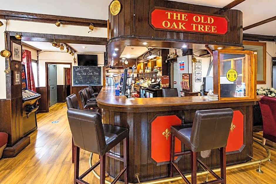 Old Oak Tree Inn