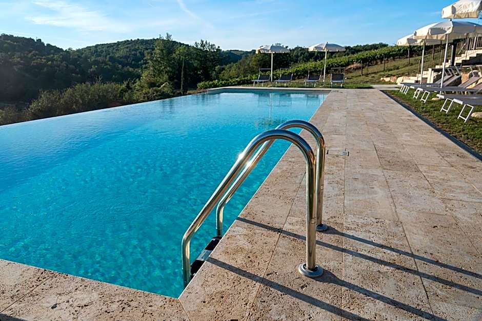 Chianti B&B Design infinity pool shared
