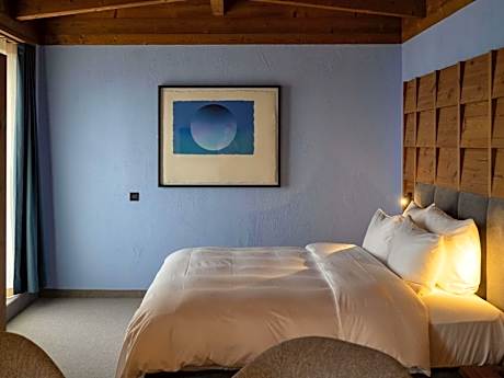 One-Bedroom Signature Suite