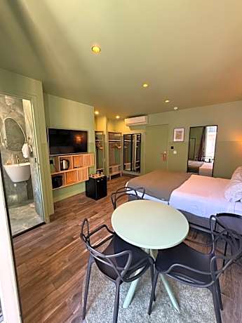 Superior Double Room with Balcony
