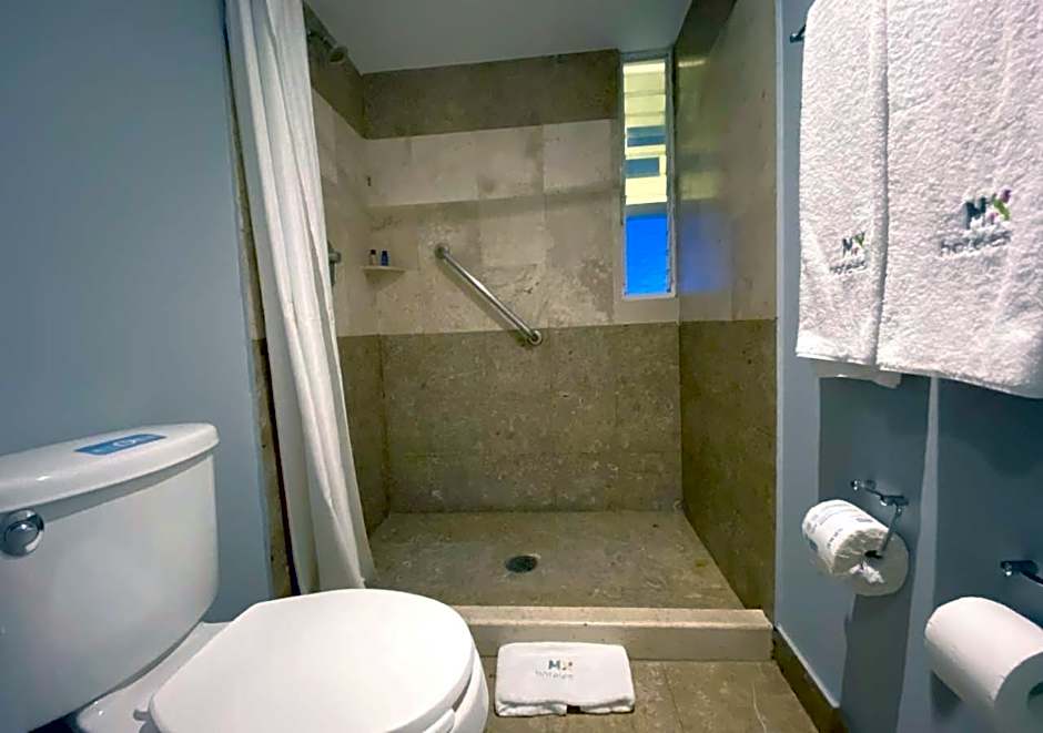 Hotel MX forum buenavista CDMX, Trademark by Wyndham