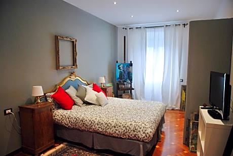 Double Room with Private External Bathroom