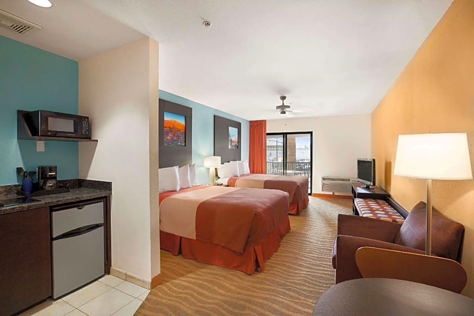 Super 8 by Wyndham Indio