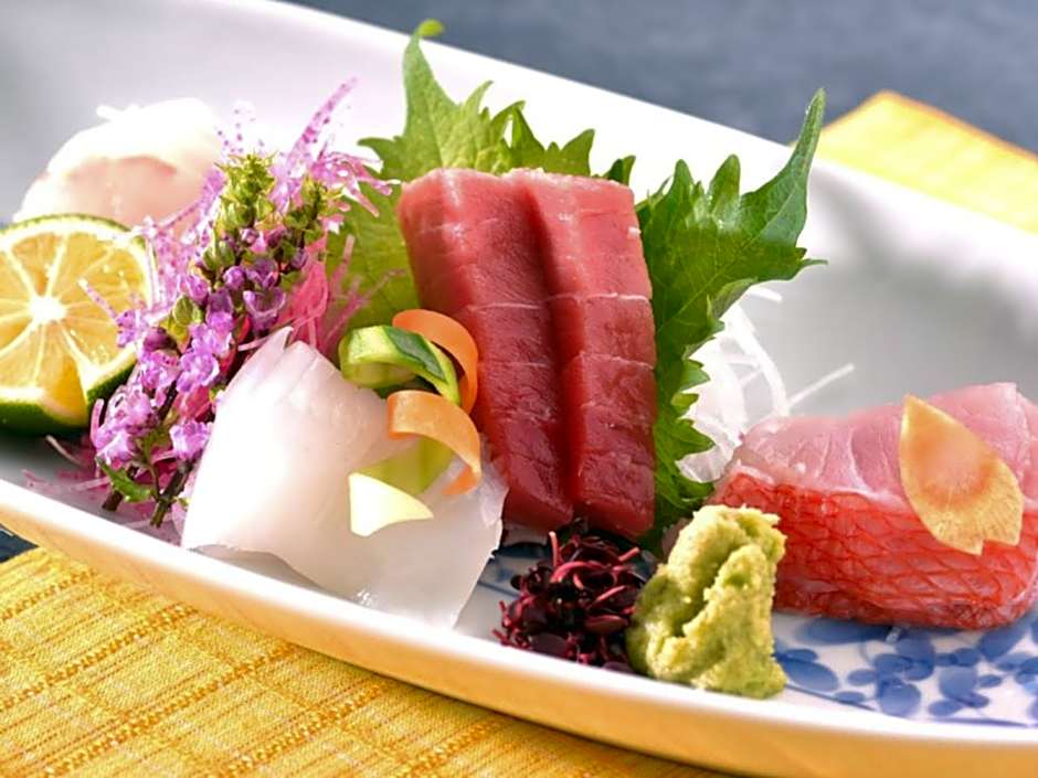 Atami Onsen Sakuraya Ryokan