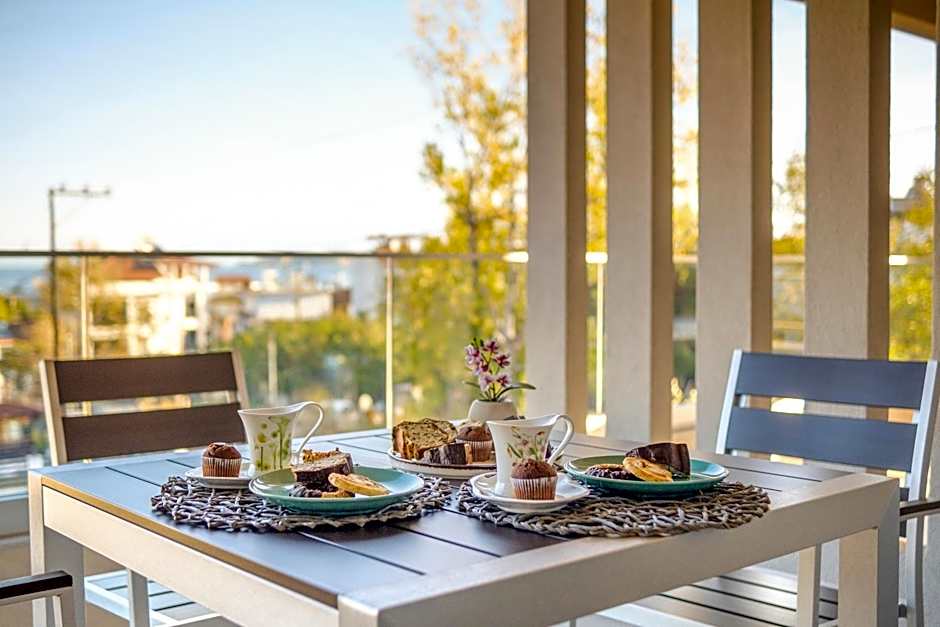 Aura Luxury Suites - Olympiada Seaside Accessible Friendly