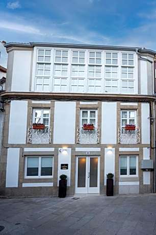 Corona de Galicia Rooms