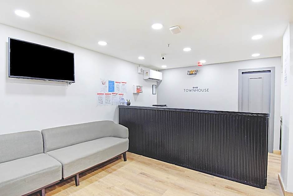 Super Townhouse The Royal Retreat