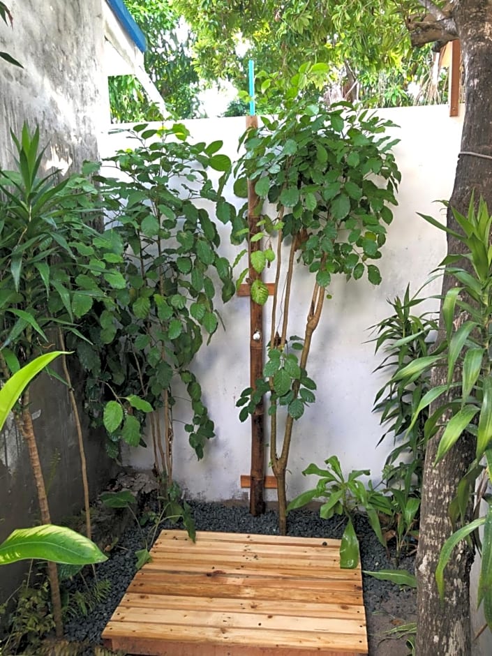 La Luna Boutique Dhangethi