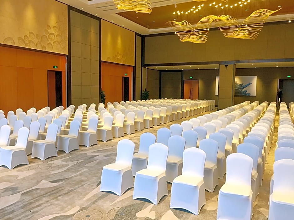 Holiday Inn Nanjing Xuanwu Lake By IHG