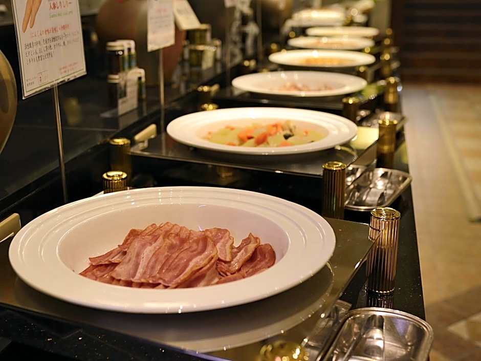 Okinawa Kariyushi Lch Izumizaki Kenchomae Hotel